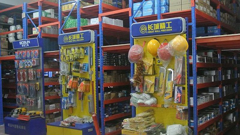 在选购成都原厂配件时，要避免以下误区：